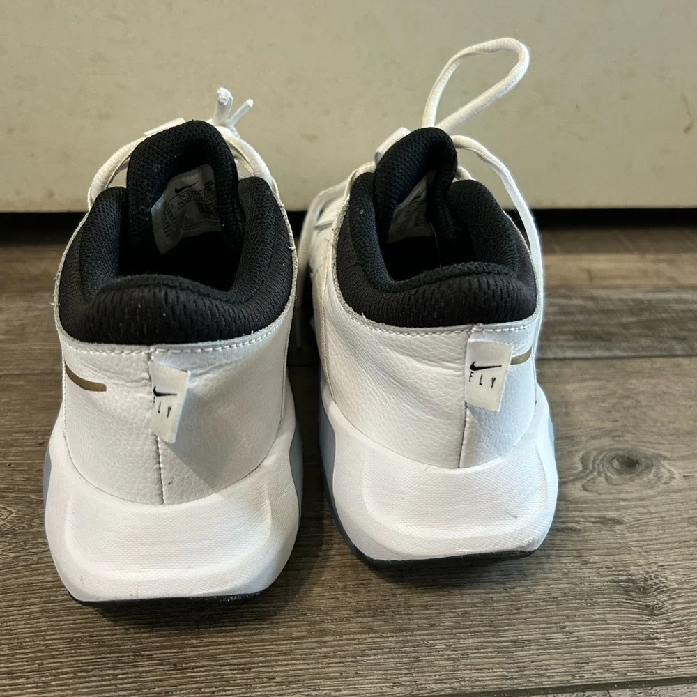 Nike Boys Air Zoom Crossover DC5216-100 White gold Basketball Sneakers Sz 6Y